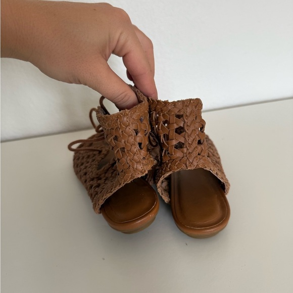 New Joie 100% leather Brown Woven gladiator lace up Sandals - Picture 7 of 10